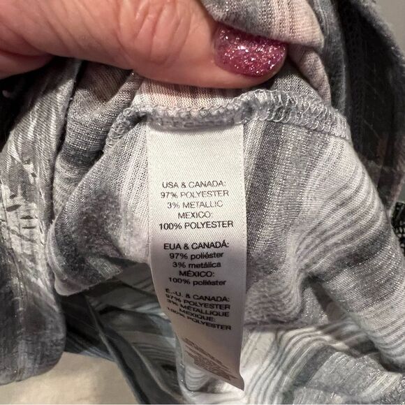 Chico’s top size large - Picture 4 of 4